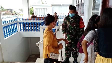 TNI Pantau Pelaksanaan Protokol Kesehatan di Gereja Lhokseumawe