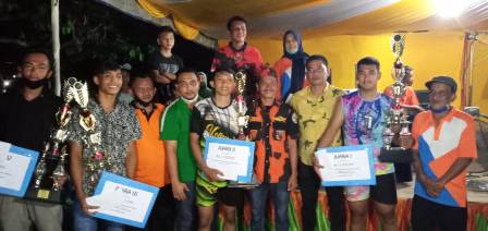 Wahyu Manaf Ginting Tutup Turnamen Bola Voli Se- Kecamatan Selesai