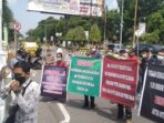 Gelar Aksi Demo, KOMP2B Minta Plt Walikota Binjai Segera Tuntaskam Dana TPTGR