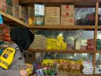 Bhabinkamtimas Polsek Kota Kisaran Monitoring Kelangkaan Minyak Goreng di Grosir