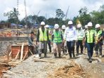 Bupati Nias Barat Pantau Progres Pembangunan RS Pratama Lologolu