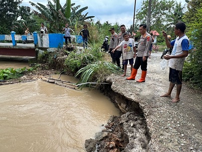 Kapolresta Deli Serdang Tinjau Langsung Lokasi Banjir