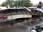 Hujan Angin Sebabkan Papan Reklame Tumbang di Binjai