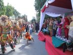 Bupati Asahan Lepas Parade Seni dan Budaya 14 Etnis